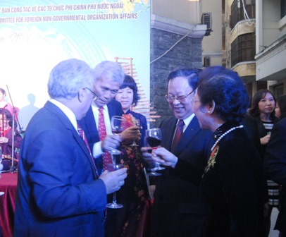 ພົບປະປະຊາຄົມໂລກ ເນື່ອງໃນໂອກາດບຸນປີໃໝ່ ປີມະເສງ 2013